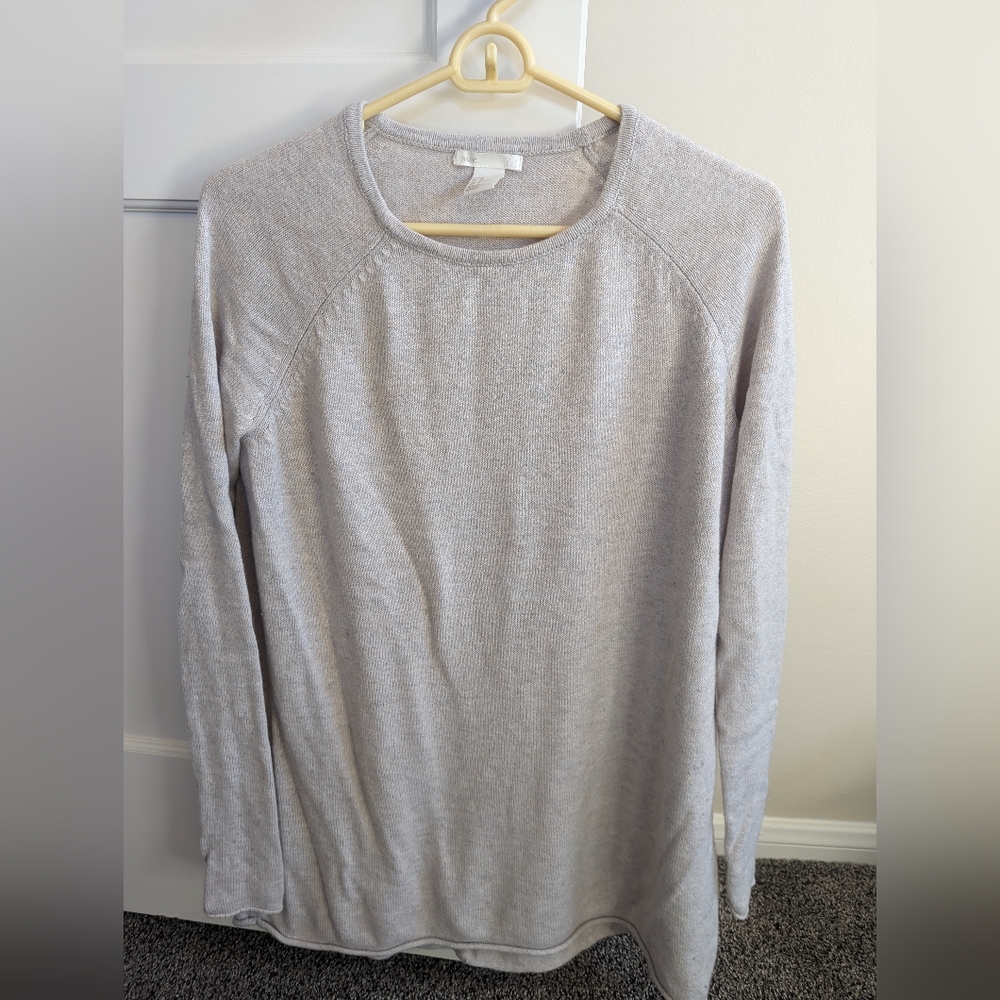 Off white h and m long sleeve thin sweater, size m